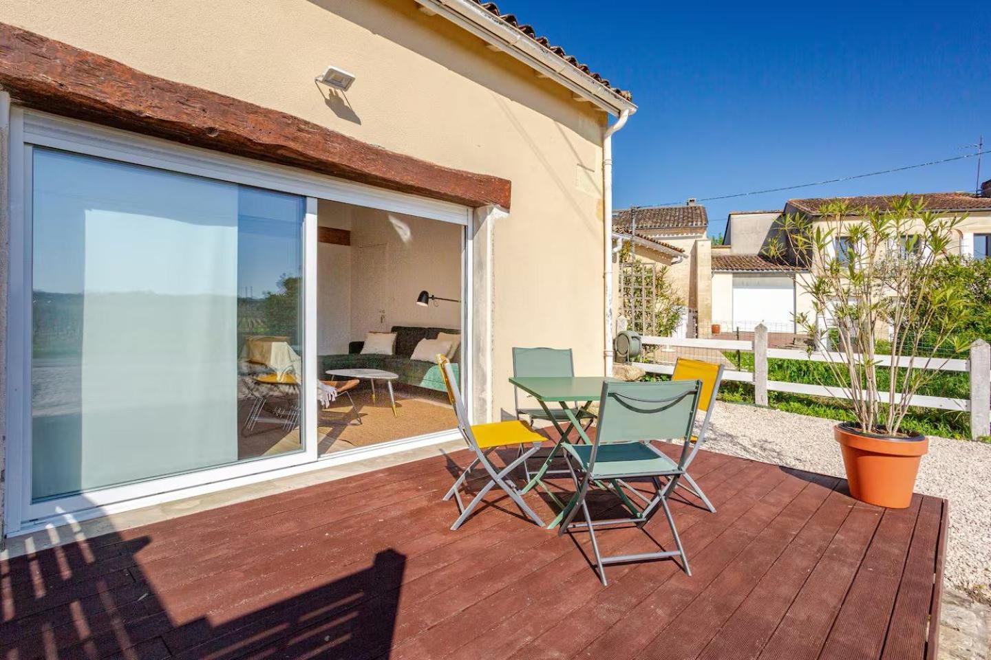 Guesthouse Les Maurins Saint-Sulpice-de-Faleyrens 外观 照片