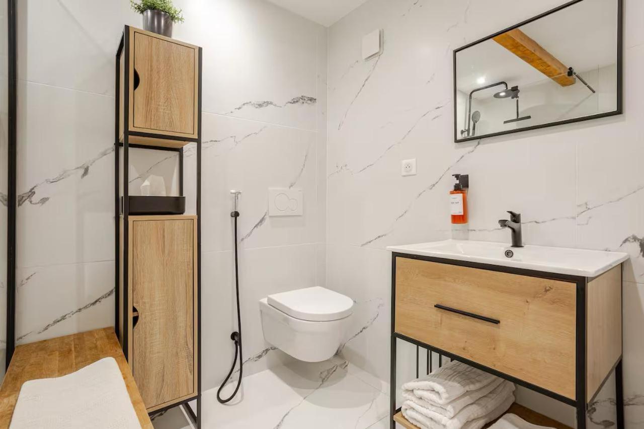 Guesthouse Les Maurins Saint-Sulpice-de-Faleyrens 外观 照片