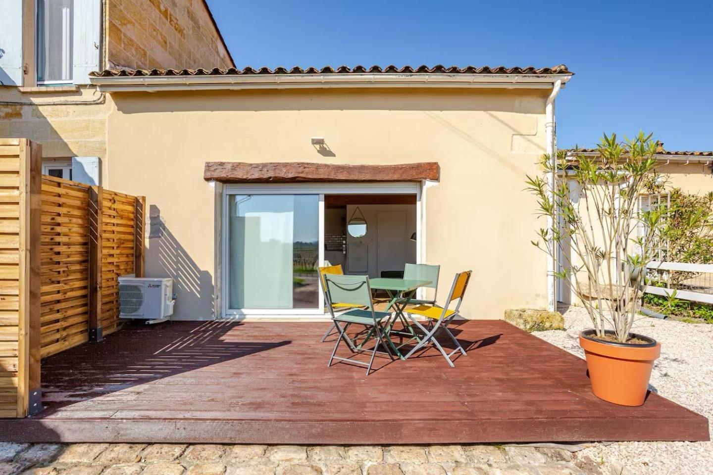 Guesthouse Les Maurins Saint-Sulpice-de-Faleyrens 外观 照片