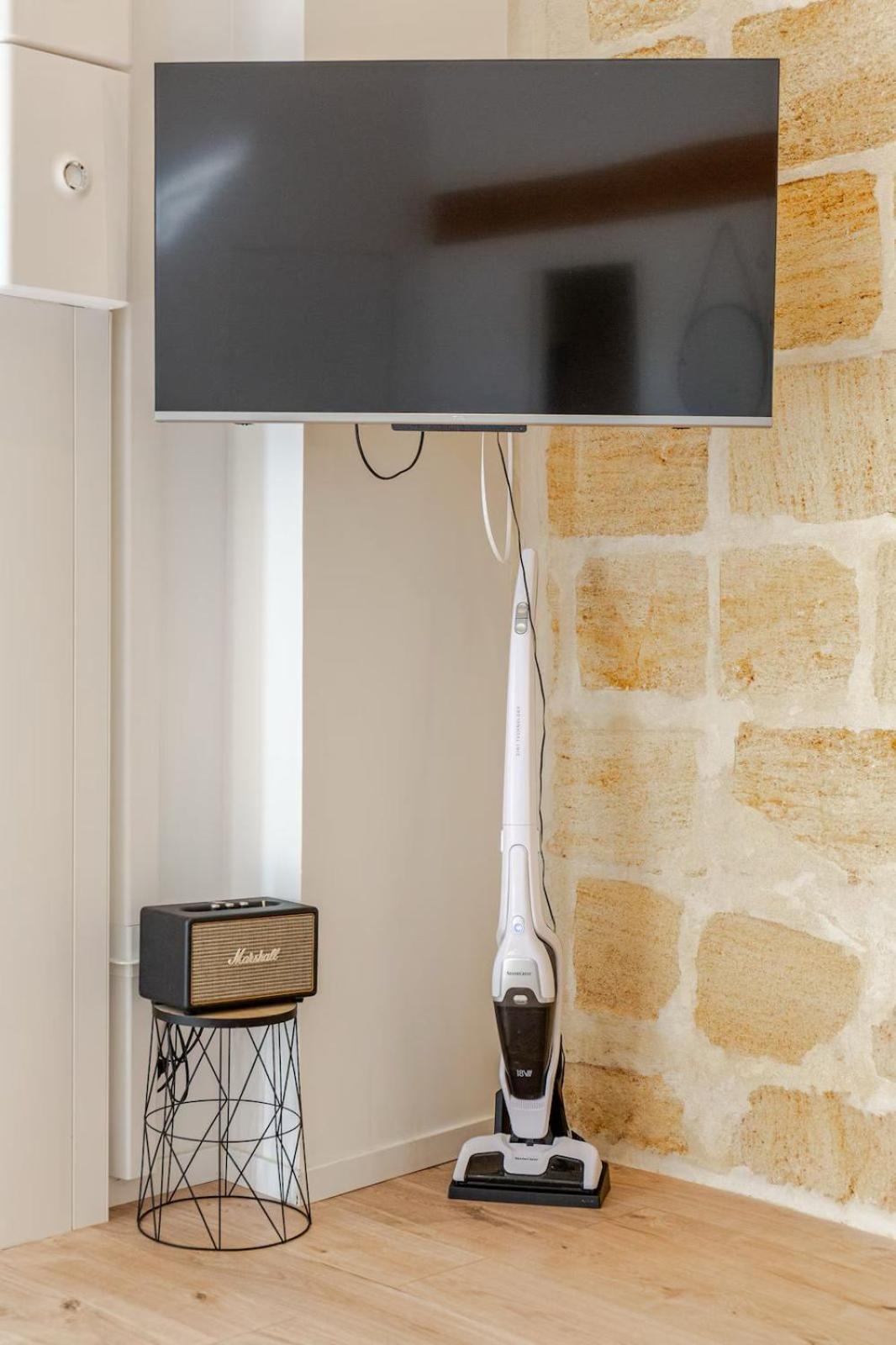 Guesthouse Les Maurins Saint-Sulpice-de-Faleyrens 外观 照片